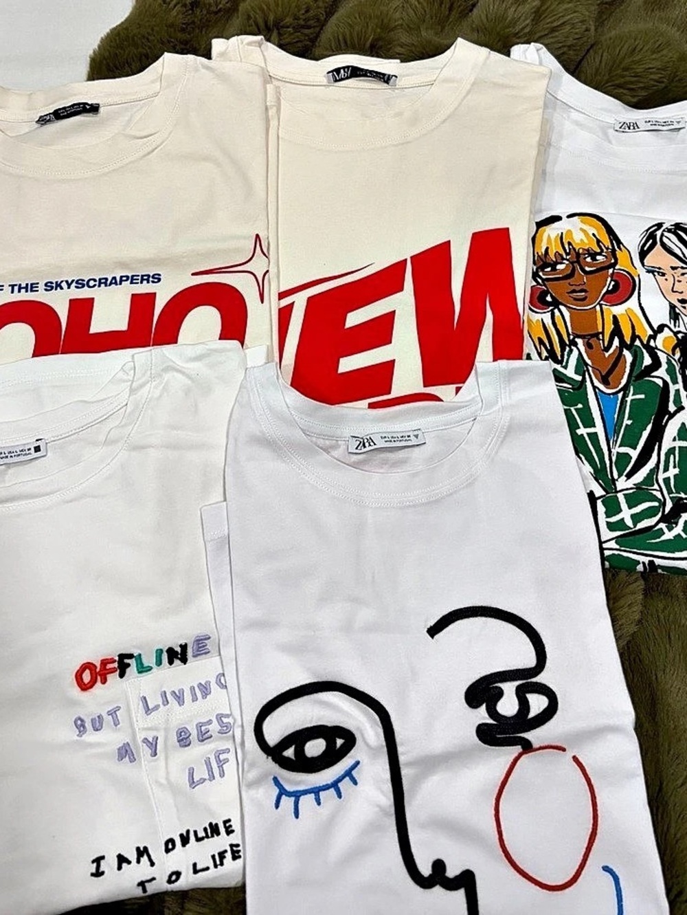 Zara Graphic T-Shirt Lot in White